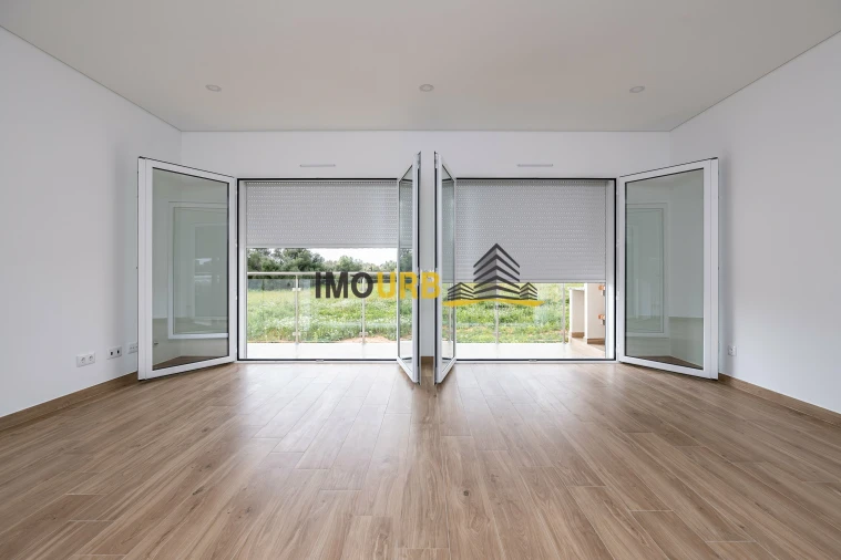 Moradia T3 para Venda em Altura Foto 6