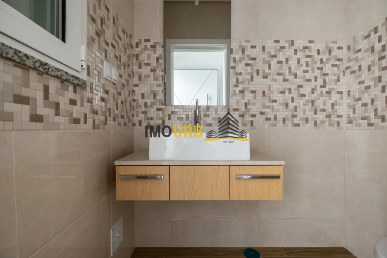 Moradia T3 para Venda em Altura Foto 18