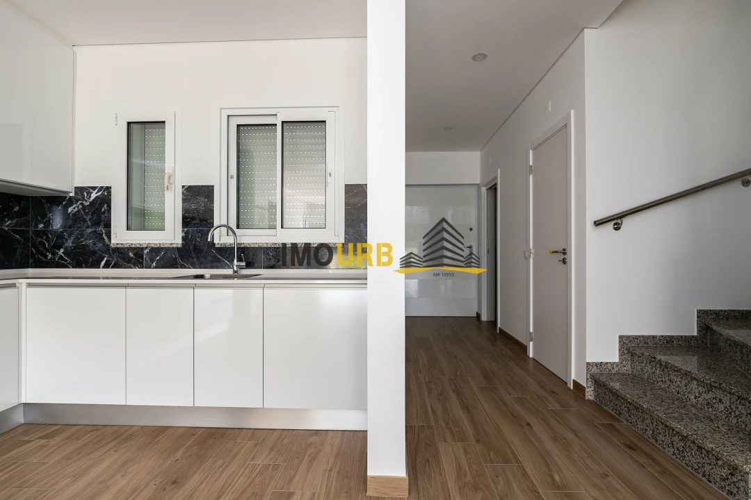 Moradia T3 para Venda em Altura Foto 17