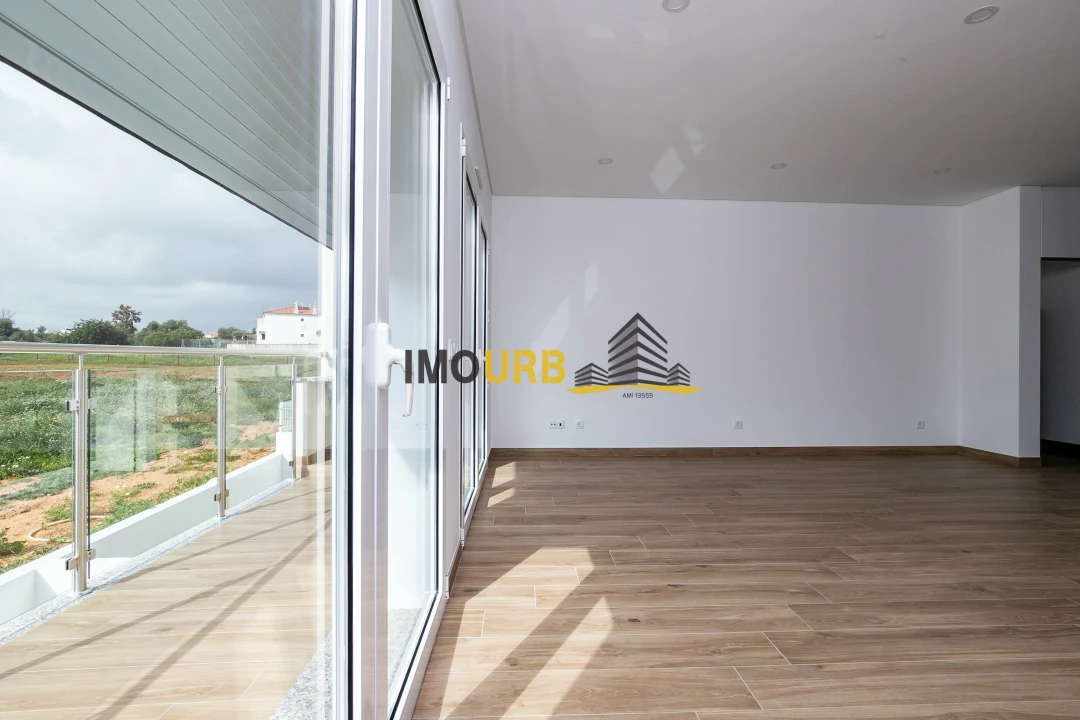 Moradia T3 para Venda em Altura Foto 9