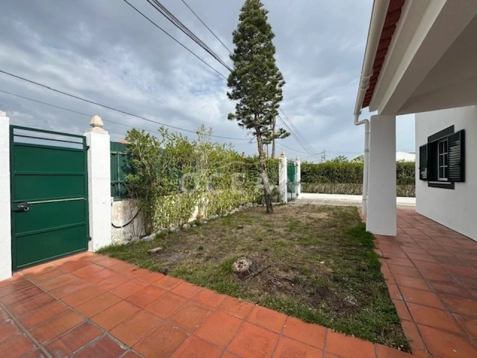 Moradia T5 para Venda em Azeitão (São Lourenço e São Simão) Foto 6