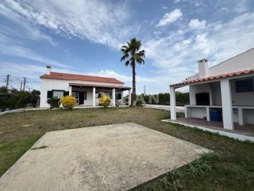 Moradia T5 para Venda em Azeitão (São Lourenço e São Simão)