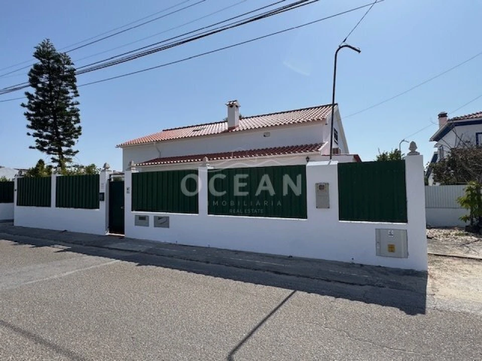 Moradia T5 para Venda em Azeitão (São Lourenço e São Simão) Foto 4