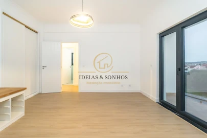 Moradia T4 para Venda em Quinta do Conde