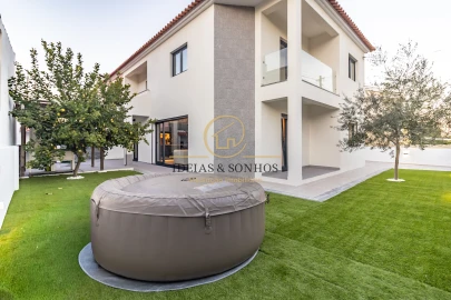 Moradia T4 para Venda em Quinta do Conde