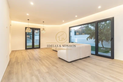 Moradia T4 para Venda em Quinta do Conde