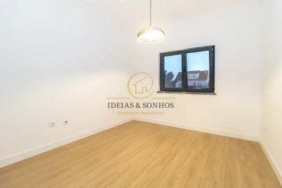 Moradia T4 para Venda em Quinta do Conde