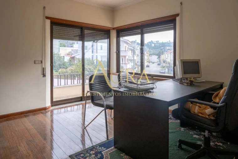 Moradia T4 para Venda em Fânzeres e São Pedro da Cova Foto 19