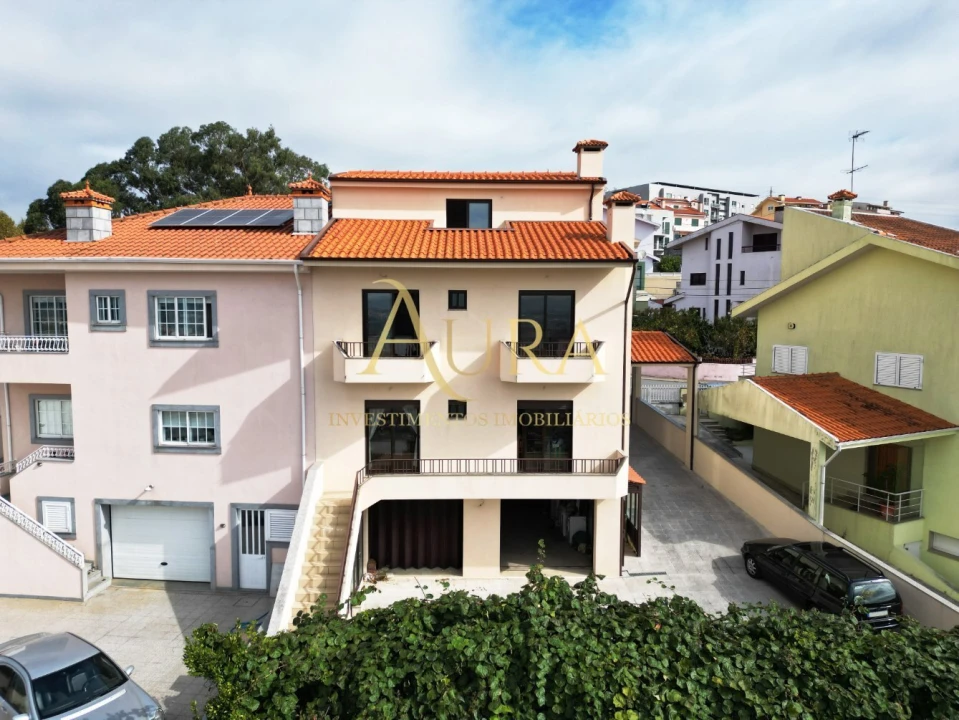 Moradia T4 para Venda em Fânzeres e São Pedro da Cova Foto 6