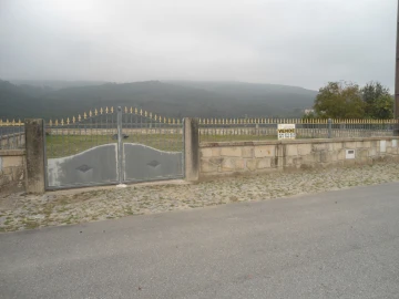 Terreno para Venda em Candemil e Gondar