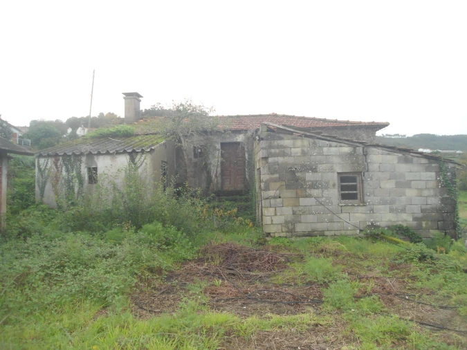 Quinta T0 para Venda em Gondarem Foto 8