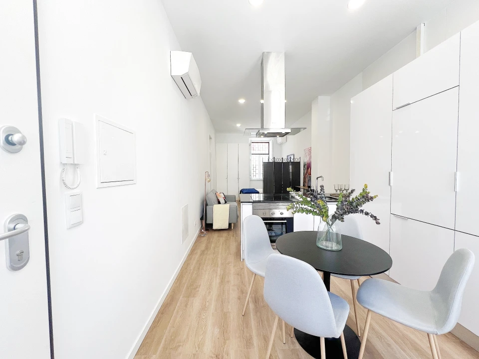 Apartamento T0 para Venda em São Vicente Foto 10