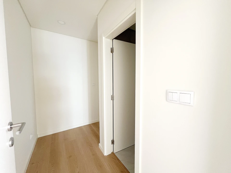 Apartamento T2 para Venda em Pontinha e Famões Foto 16