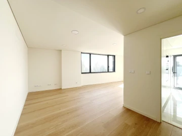 Apartamento T2 para Venda em Pontinha e Famões