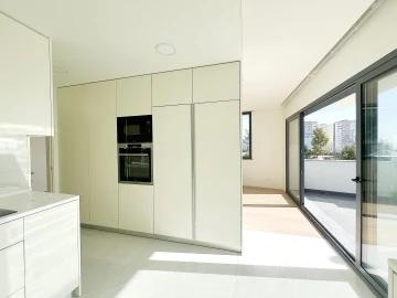 Apartamento T2 para Venda em Pontinha e Famões