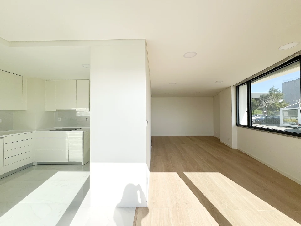 Apartamento T2 para Venda em Pontinha e Famões Foto 3