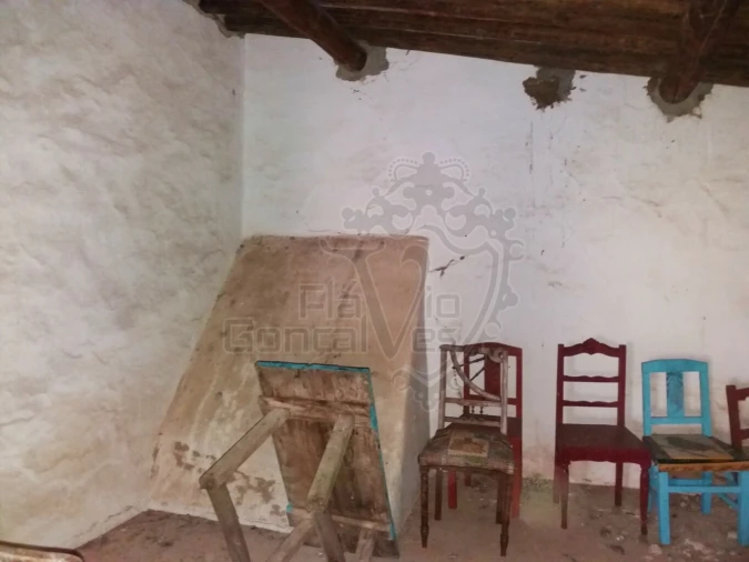 Moradia T1 para Venda em São Domingos de Ana Loura Foto 3