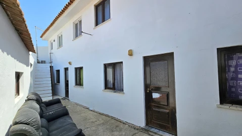 Moradia T4 para Venda em Atouguia da Baleia