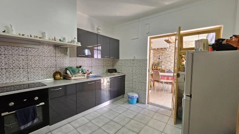 Moradia T4 para Venda em Atouguia da Baleia