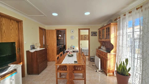 Moradia T3 para Venda em Atouguia da Baleia