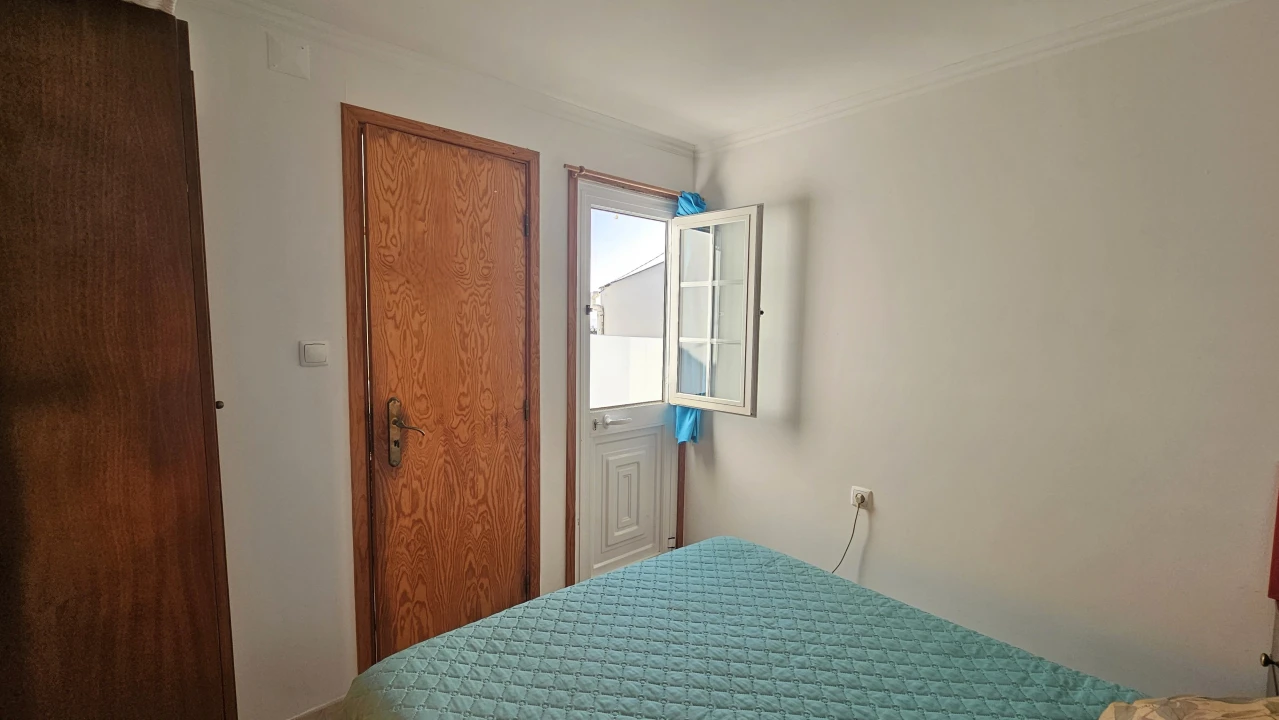 Moradia T3 para Venda em Atouguia da Baleia Foto 15