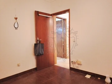 Moradia T4 para Venda em São João Baptista