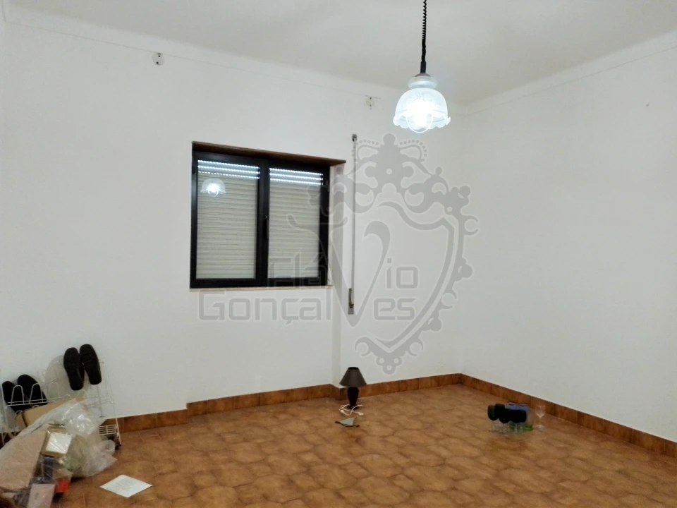 Moradia T4 para Venda em São João Baptista Foto 17