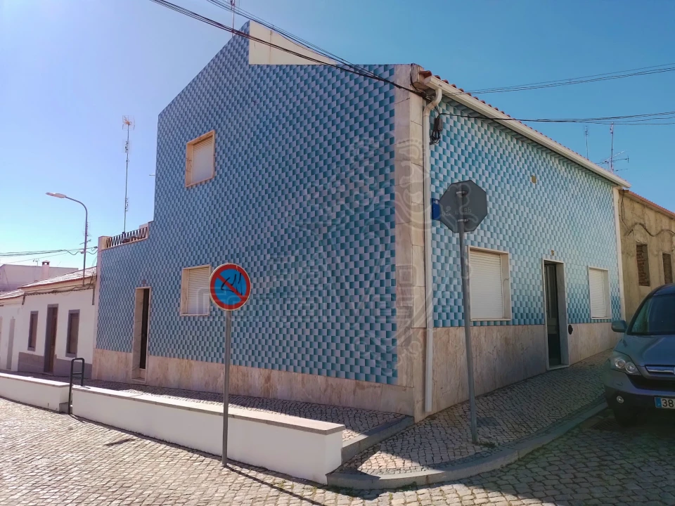 Moradia T4 para Venda em São João Baptista Foto 1