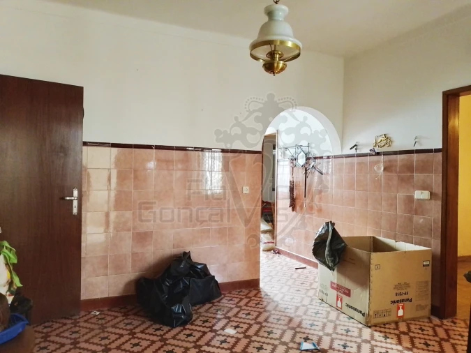 Moradia T4 para Venda em São João Baptista Foto 4