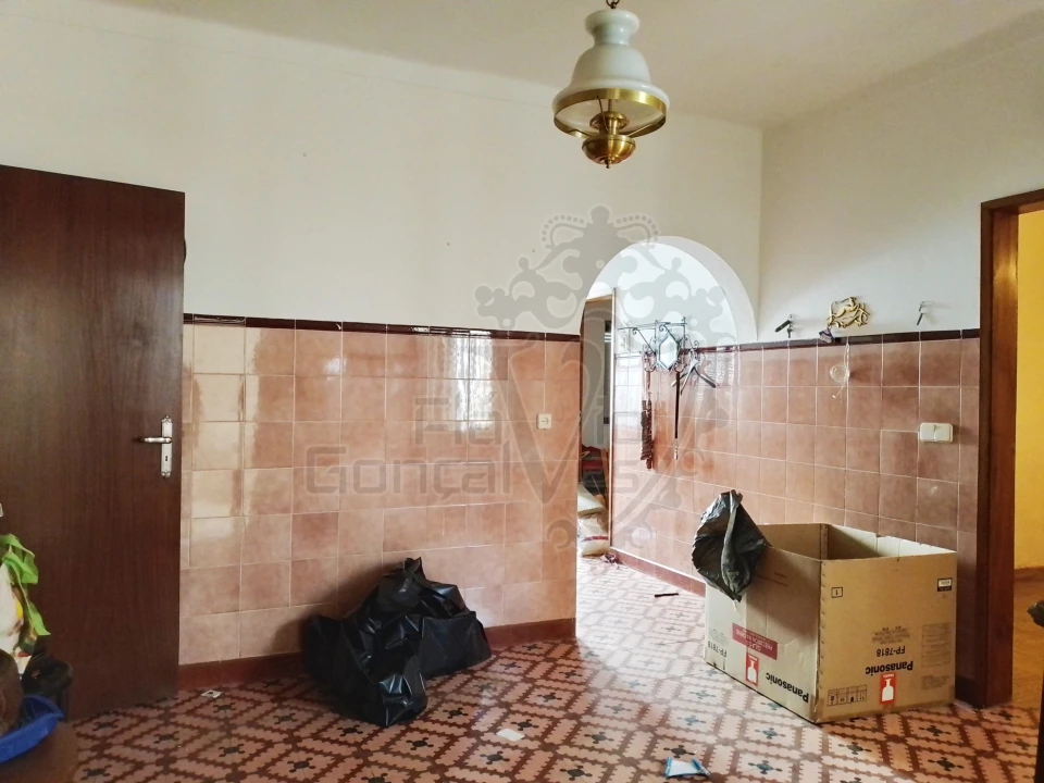 Moradia T4 para Venda em São João Baptista Foto 4