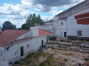 Moradia T6 para Venda em Estremoz (Santa Maria e Santo André)