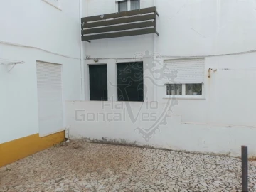 Loja para Venda em Estremoz (Santa Maria e Santo André)