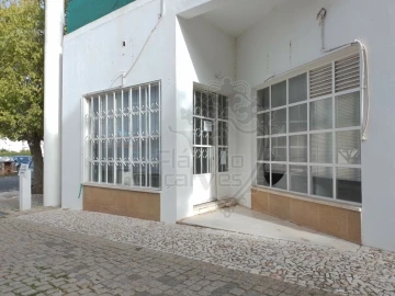 Loja para Venda em Estremoz (Santa Maria e Santo André)