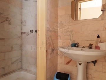 Loja para Venda em Estremoz (Santa Maria e Santo André)