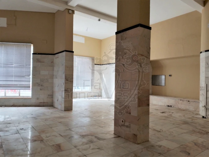 Loja para Venda em Estremoz (Santa Maria e Santo André) Foto 9