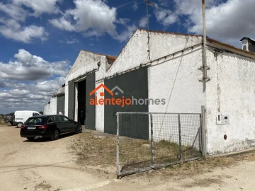Armazém para Venda em Vimieiro