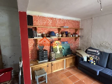 Moradia T1 para Venda em Brotas