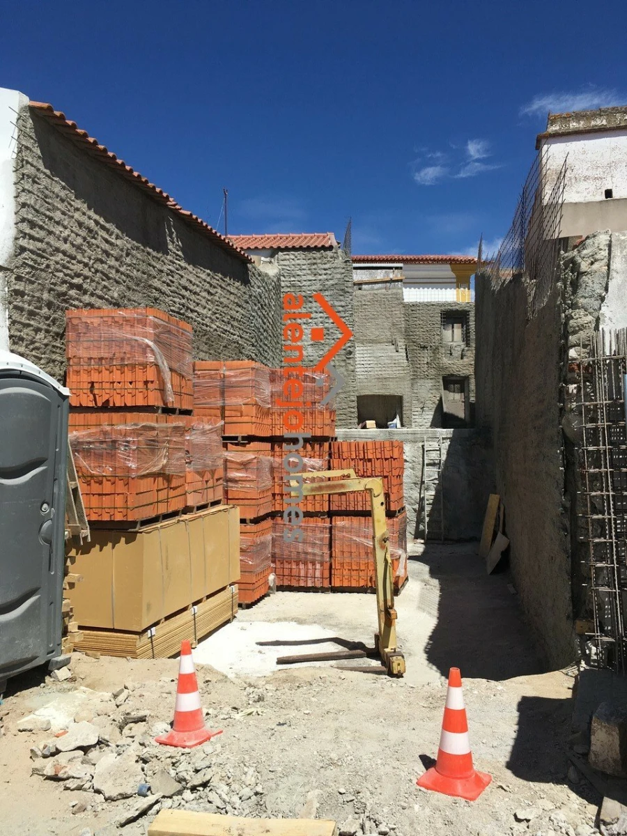 Moradia T3 para Venda em Vimieiro Foto 12