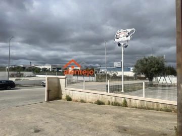 Armazém para Venda em Arraiolos
