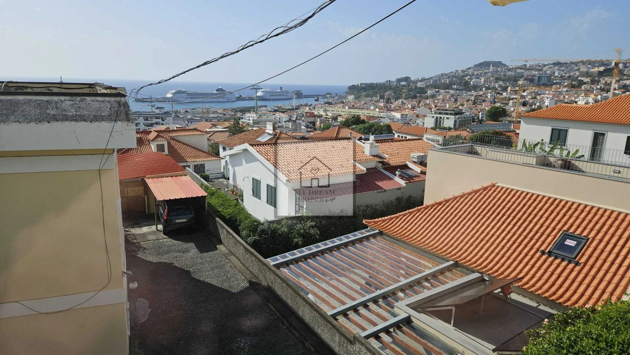 Moradia T3 para Venda em Funchal (Santa Maria Maior) Foto 19