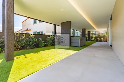 Apartamento T3 para Venda em Funchal (Se)