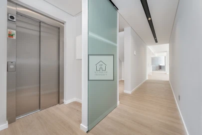 Apartamento T3 para Venda em Funchal (Se)