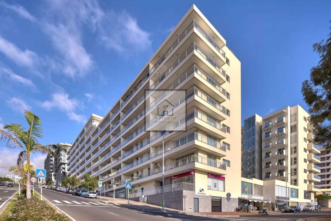 Apartamento T2 para Venda em São Martinho Foto 1