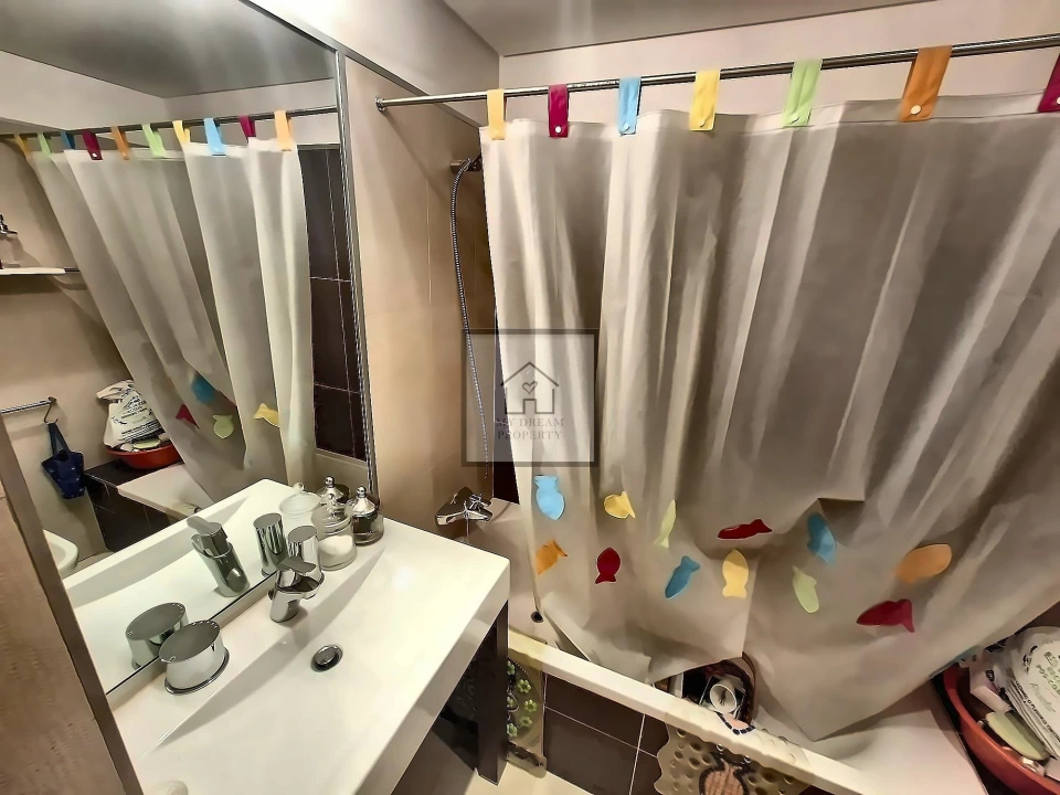 Apartamento T2 para Venda em São Martinho Foto 12