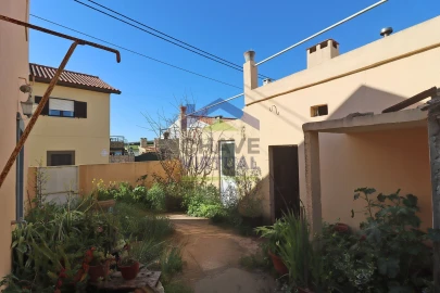 Moradia T1 para Venda em Peral