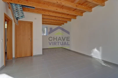 Moradia T1 para Venda em Peral