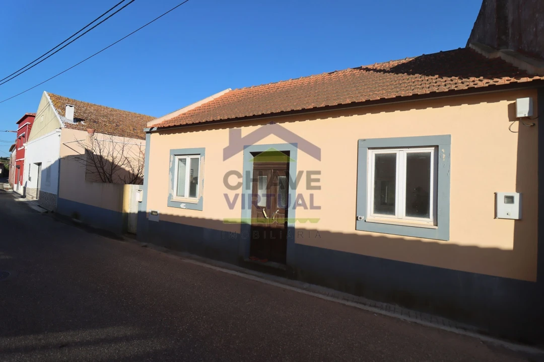 Moradia T1 para Venda em Peral Foto 11