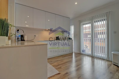 Apartamento T3 para Venda em Bombarral e Vale Covo