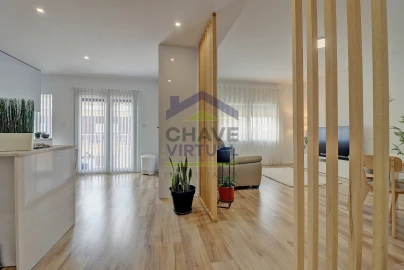 Apartamento T3 para Venda em Bombarral e Vale Covo