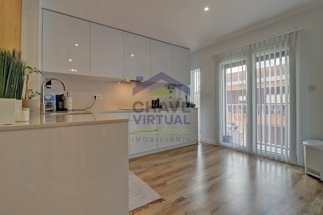 Apartamento T3 para Venda em Bombarral e Vale Covo Foto 11